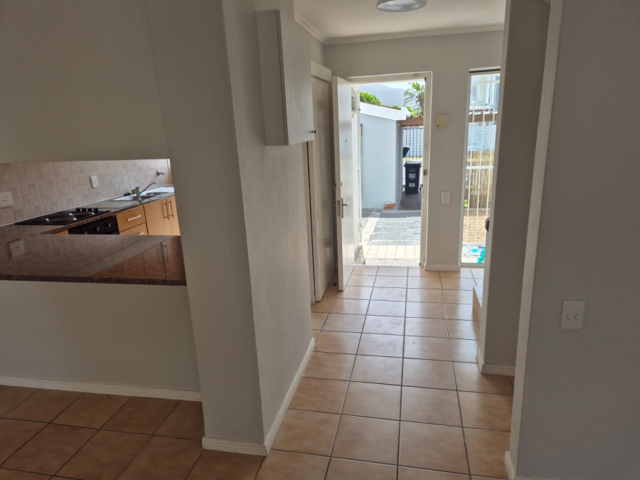 To Let 3 Bedroom Property for Rent in Silverglade Western Cape